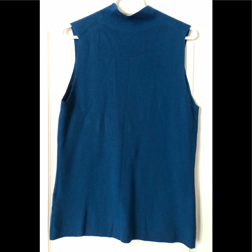 NWT T Tahari “Yolana” Sleeveless Mock-Neck Sweater - Picture 5 of 6